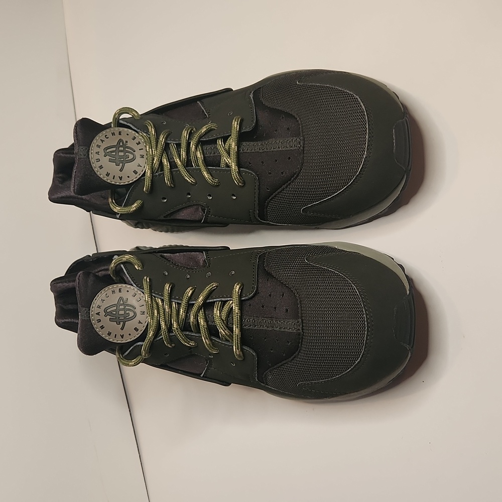 Men's Nike Air Huarache Size 12 Forrest Green